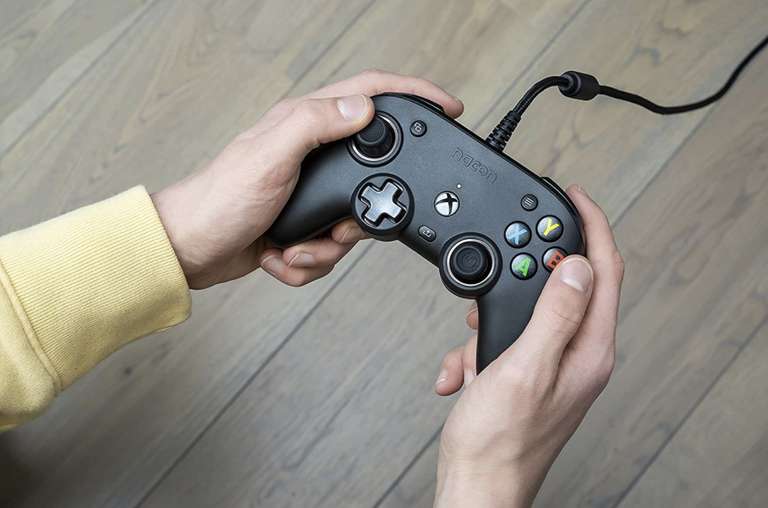 Amazon: RIG NACON Pro Compact Control de juego para Xbox Series X/S, Xbox One y PC