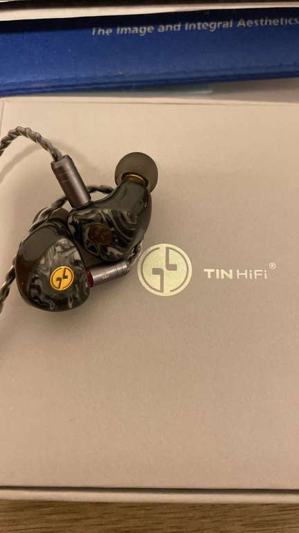 AliExpress: Audífonos TINHIFI in ear T3 Plus