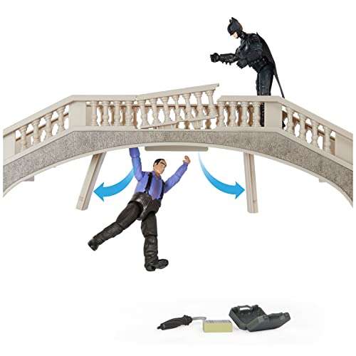 Amazon: BATMAN Set de Juego Baticiclo Coleccionable 90% de descuento y Baticueva con Figuras de accion y el Pingüino de 10 cm para niños