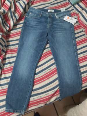 Jeans Guess premium en oferta en Outlets Qro