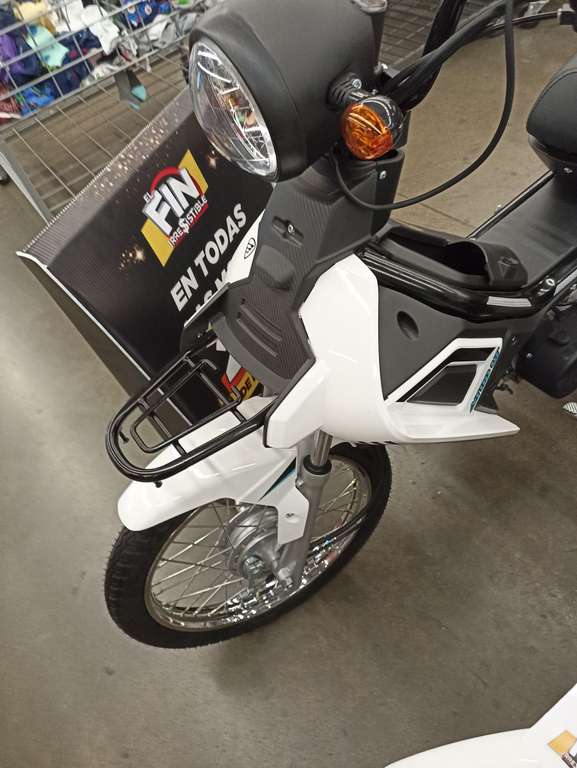 Bodega Aurrera: Motocicleta Italika At110 LT blanco 2024 ($3198 de cashback pagando con Cashi