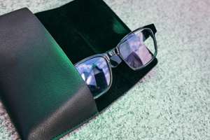 Amazon: Razer Anzu Smart Glasses: Blue Light Filtering & Polarized Sunglass Lenses Redondos o cuadrados