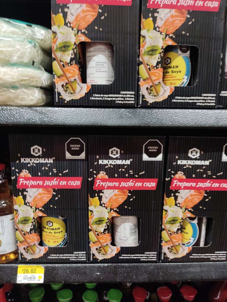 Walmart la cruz Playa del Carmen Soya Kikoman con paquete para sushi