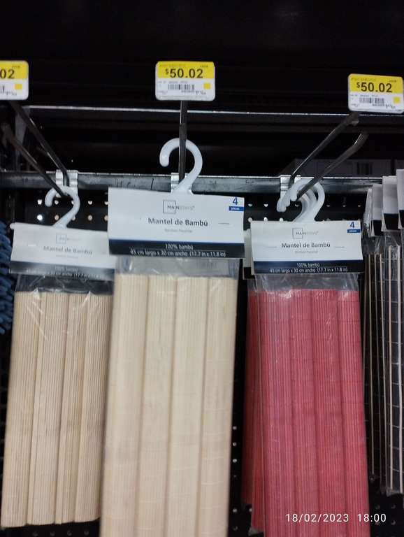 Walmart: Mantel de Bamboo Mainstays en tienda física.