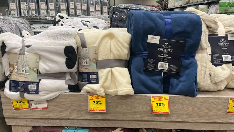 Soriana: Cobertores ligeros y frazadas al 70% de descuento desde $179