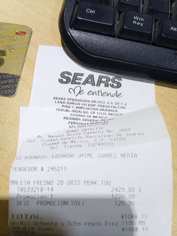 Sears: Maleta de viaje abordo