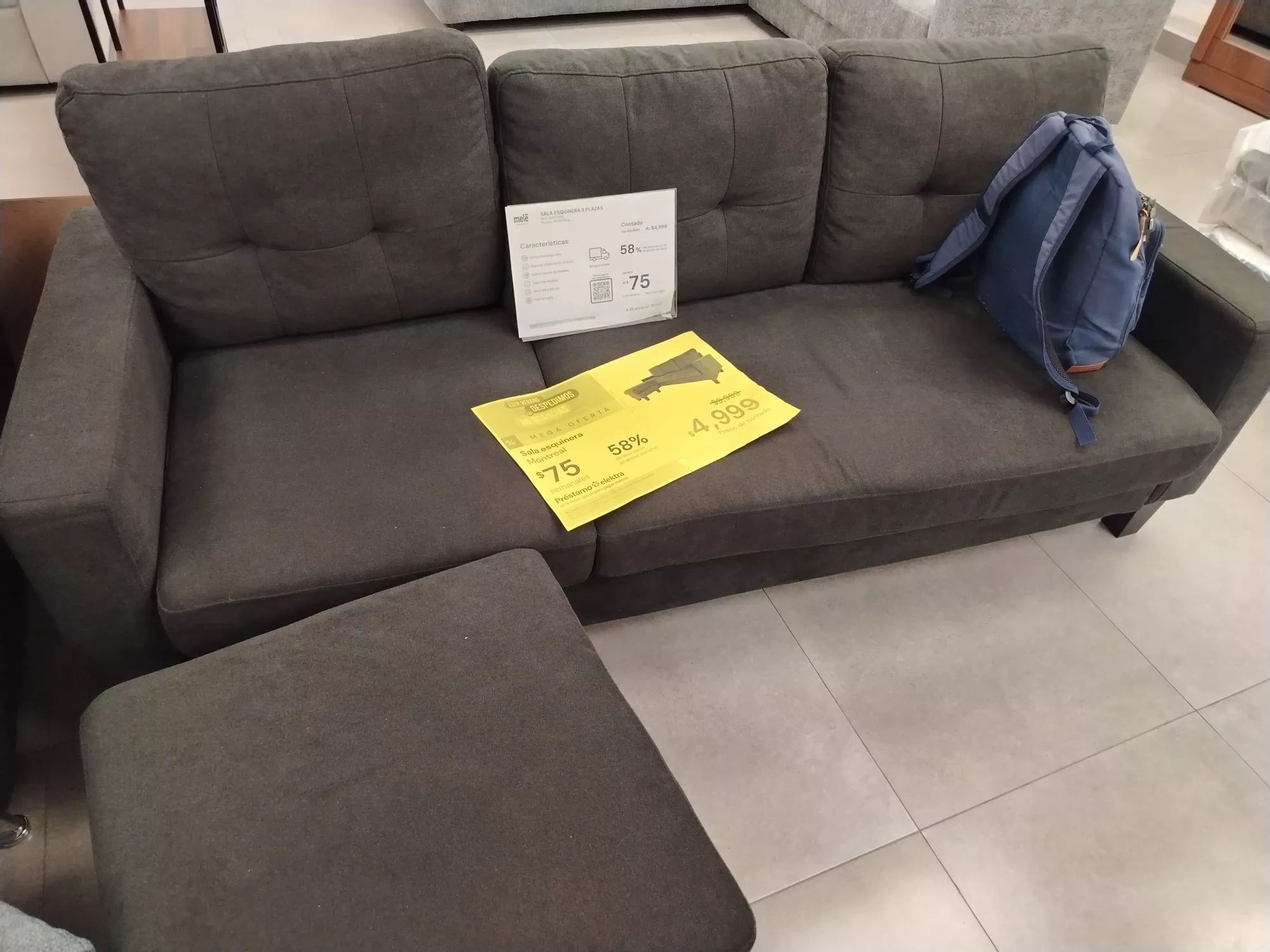 Salinas y Rocha: Sala esquinera montreal