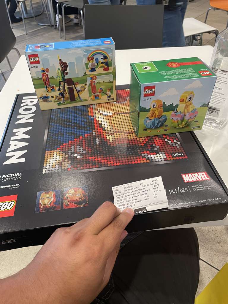 LEGO Santa Fe: Iron Man y Warhol