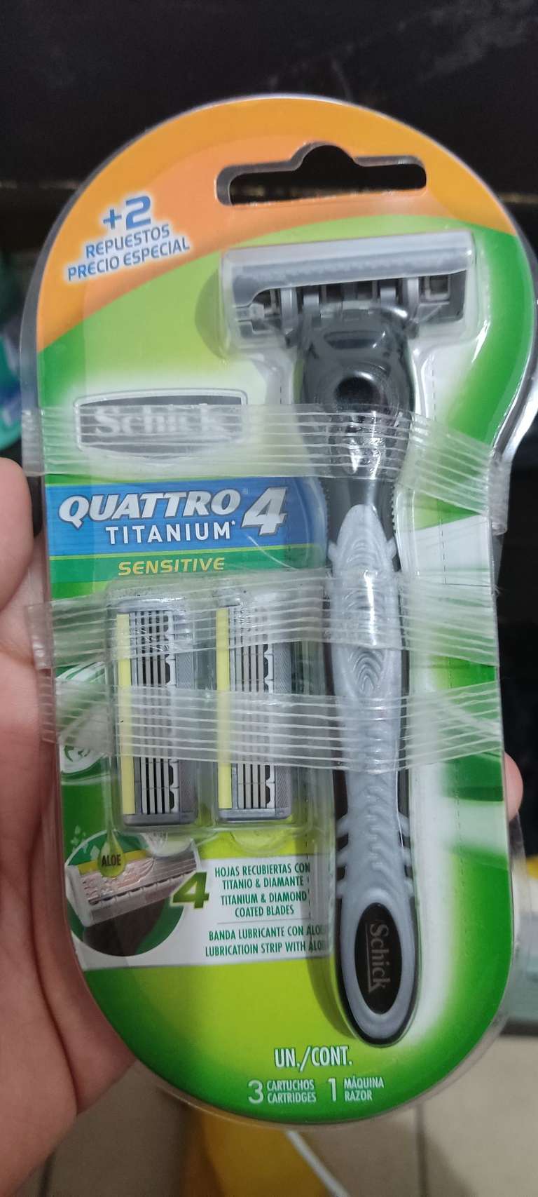 Soriana: Máquina para rasurar Schick Quattro titanium con 3 cartuchos