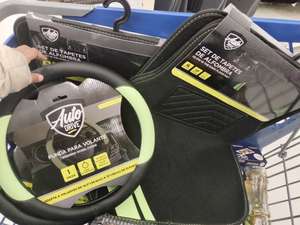 Walmart Mexicali: cubre volante y tapetes glow