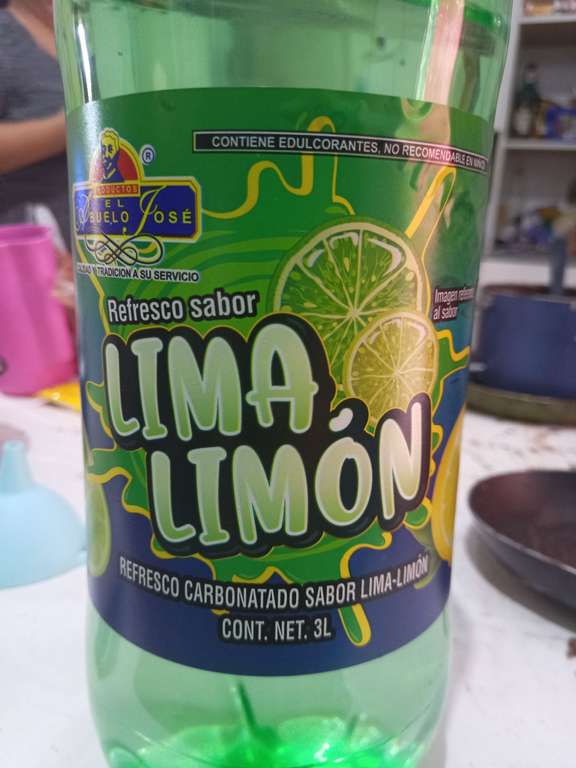 Santos Lugo Mérida: 2 x 15 $ Refresco Lima Limón 3 LT el Abuelo José. Ideal si te tocó ser padrino de refrescos