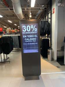 Nike Factory Store | 30% de descuento en todo el calzado