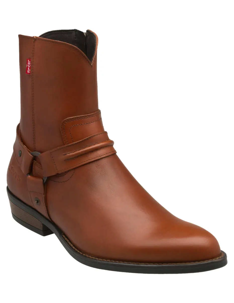 Liverpool: Botas Levi's de piel con descuento adicional del 50% y recopilacion de ropa con 50% adicional