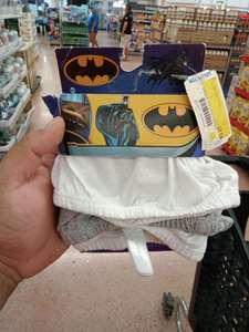 Walmart: Bikinis Batman, Pijama Mimi, Shorts de Dama, Cuchara Barbie