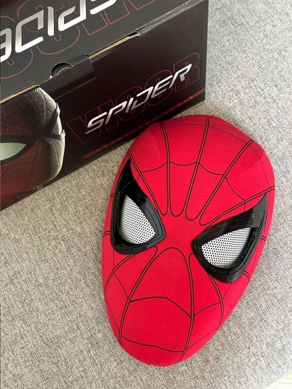 AliExpress: Máscara Spiderman con Movimiento de Ojos | Envío Gratis con Entrega en 2 semanas | $161 en la Compra de 2 piezas.