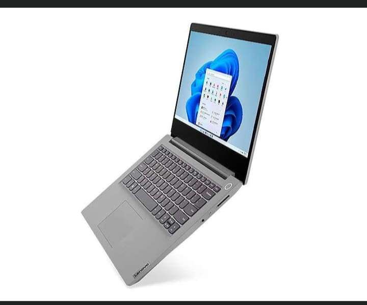 Coppel: Laptop Lenovo IP 1 14IGL05 14" Intel Celeron 4 GB RAM 64 GB SSD Plateada