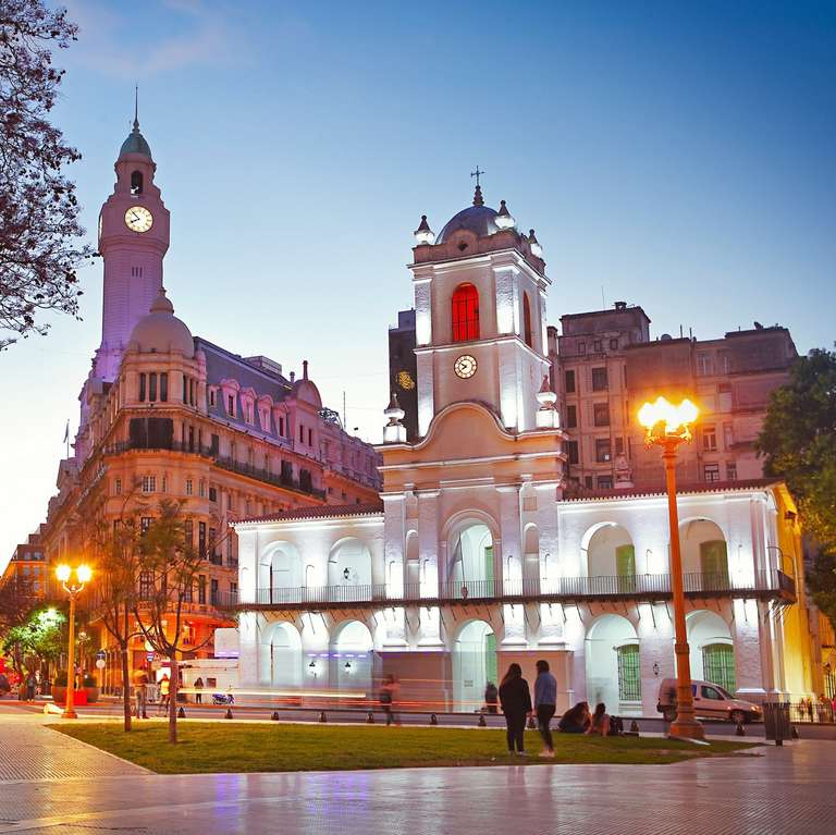 Vuelo Sencillo: CDMX (NLU) - Buenos Aires, Argentina, desde $2,937