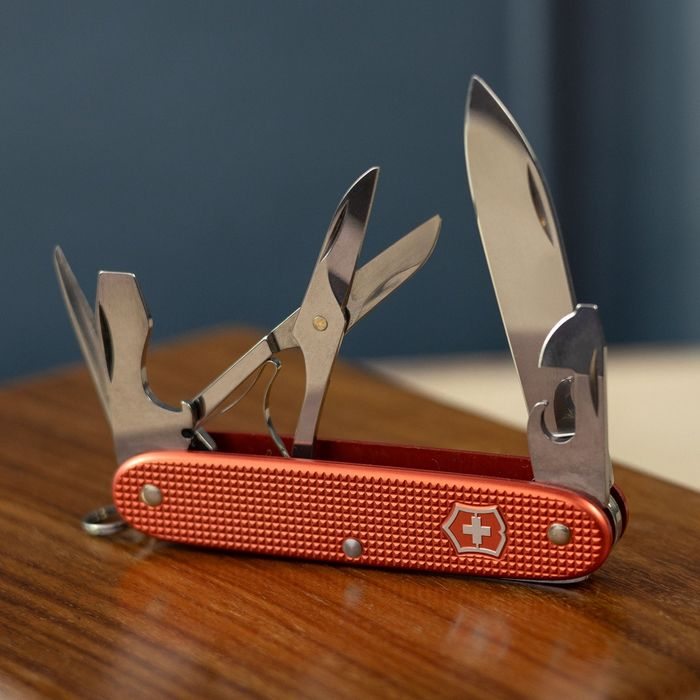 Mercado Libre: Navaja Victorinox pioneer x alox edición 2025