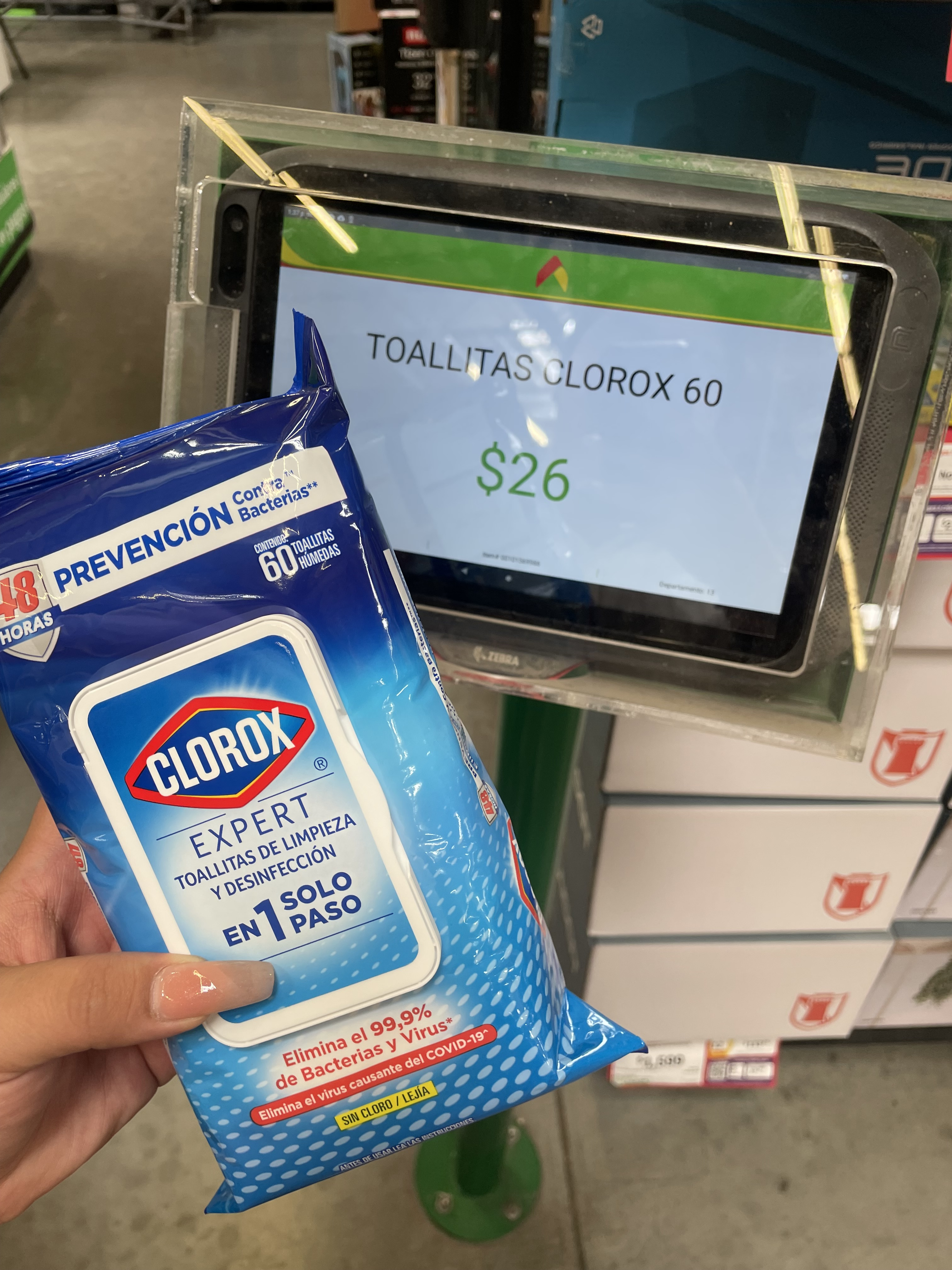 Bodega Aurrerá toallas clorox 60