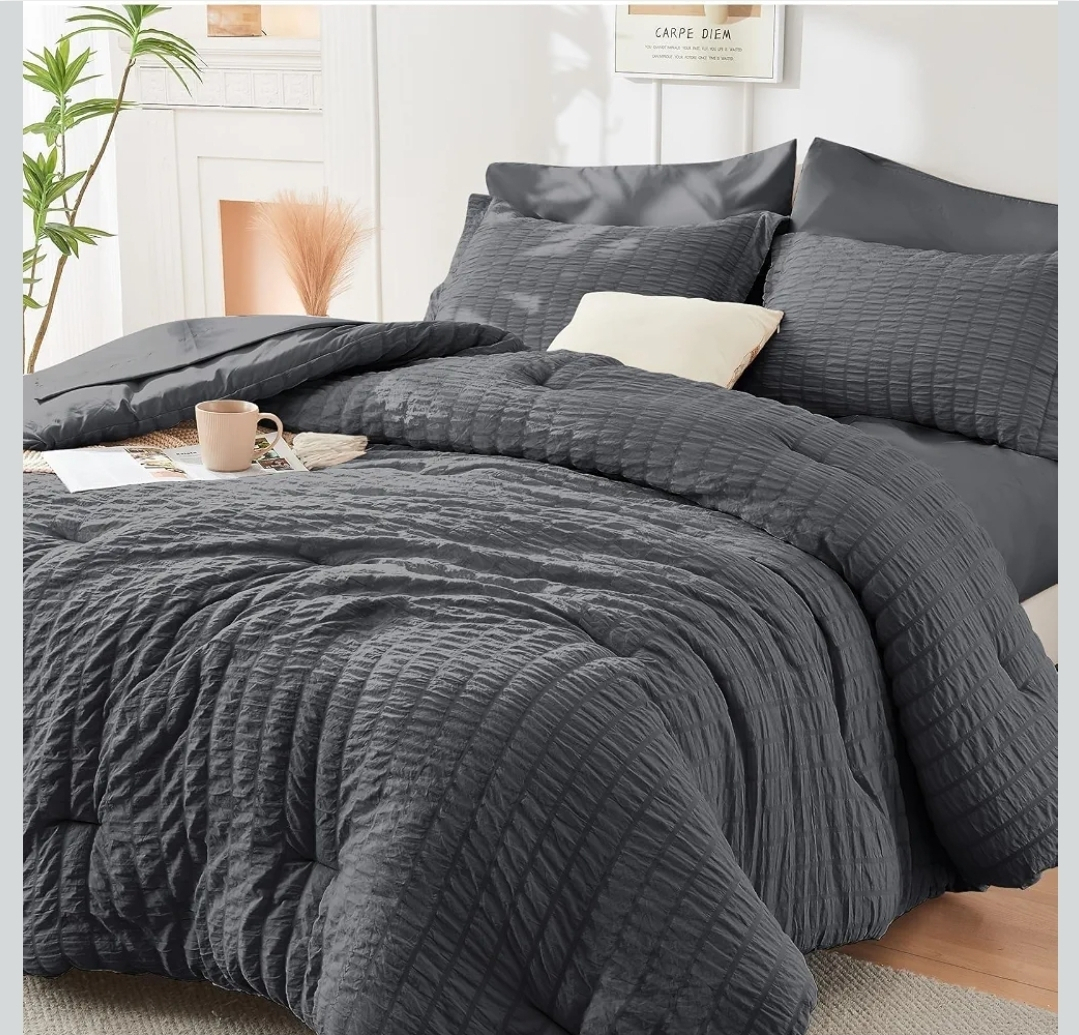 Amazon: HYMOKEGE Juego De Edredón Queen De Seersucker De 7 Piezas, Cama De Lujo para Todas Las Estaciones, Juego De Cama