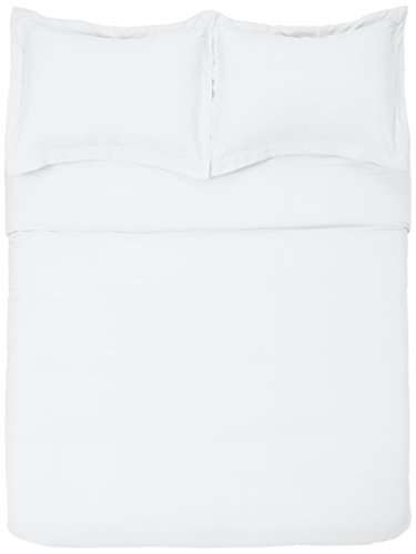 Amazon Basics - Juego de 2 fundas de almohada y un edredón de microfibra ligero con botones a presión, matrimonial/queen, blanco brillante