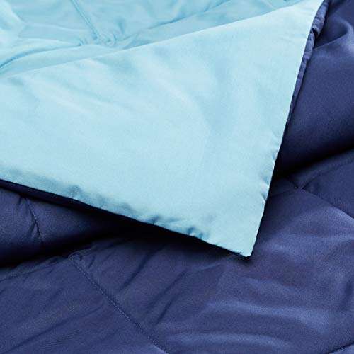 Amazon Basics - Edredón doble vista de microfibra, color azul marino, tamaño matrimonial / Queen