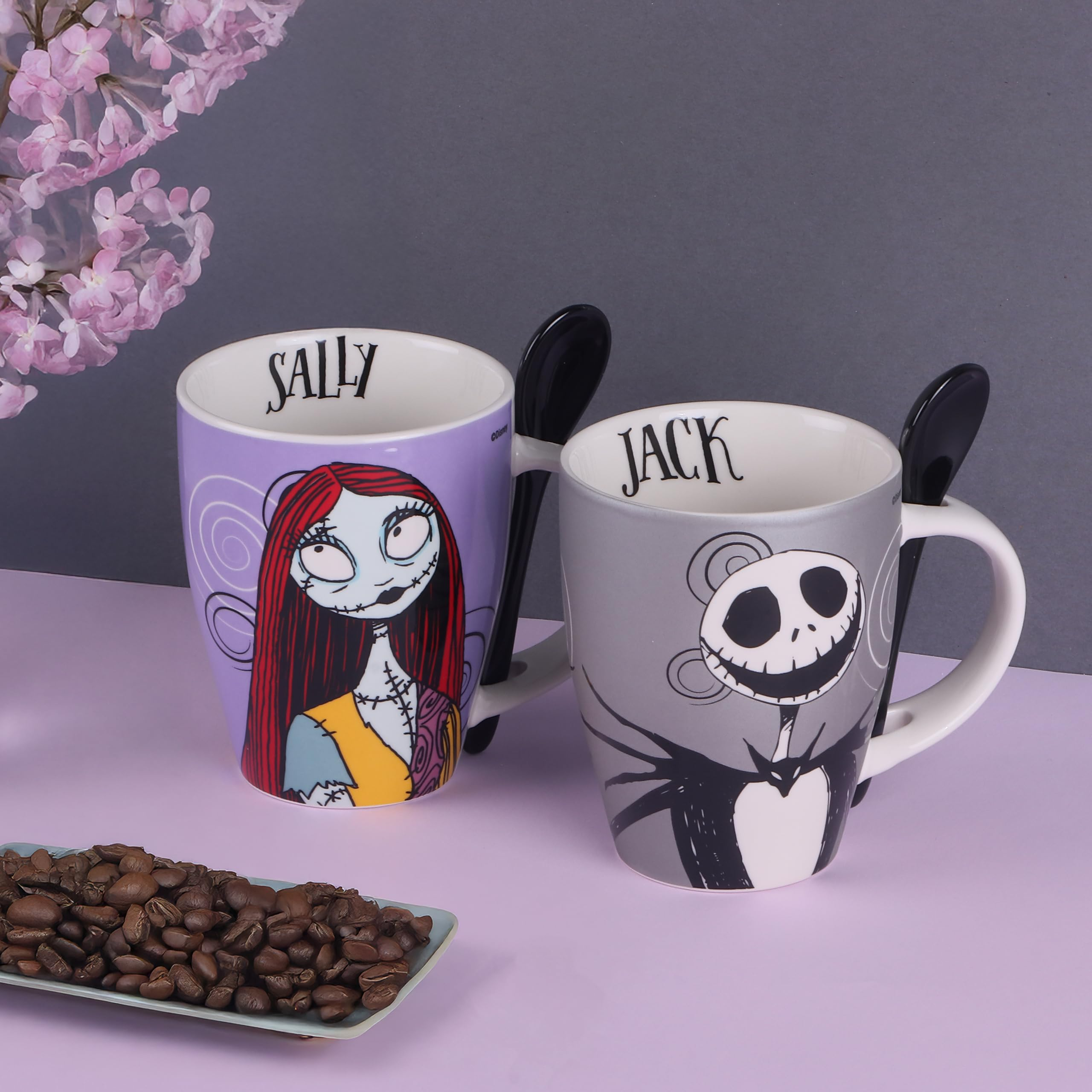 Amazon: FUNKIDS 1738-206 Juego de 2 Tazas para Pareja Disney, Tarro Disney con Diseño Original Diseño Jack & Sally, con Cuchara, 340 ml