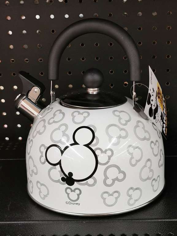 Walmart: Tetera 2.5 lt inoxidable Mickey Mouse y taza de Minnie Mouse