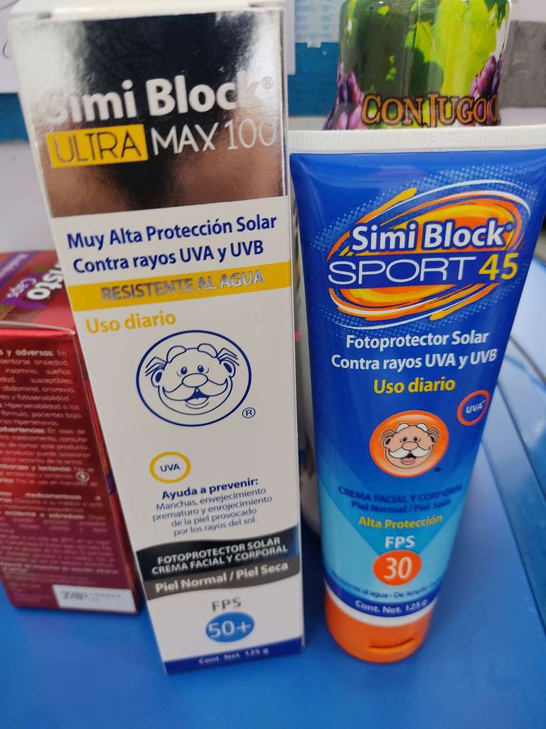 Farmacias Similares: SimiBlock Ultra Max 100 + SimiBlock SPORT 45 gratis