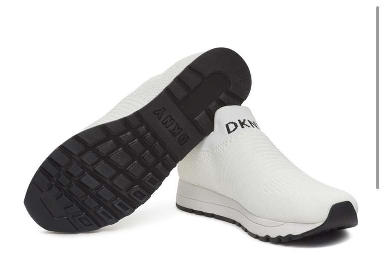 Costco: Tenis Dama DKNY blanco y negro (solo blancos)