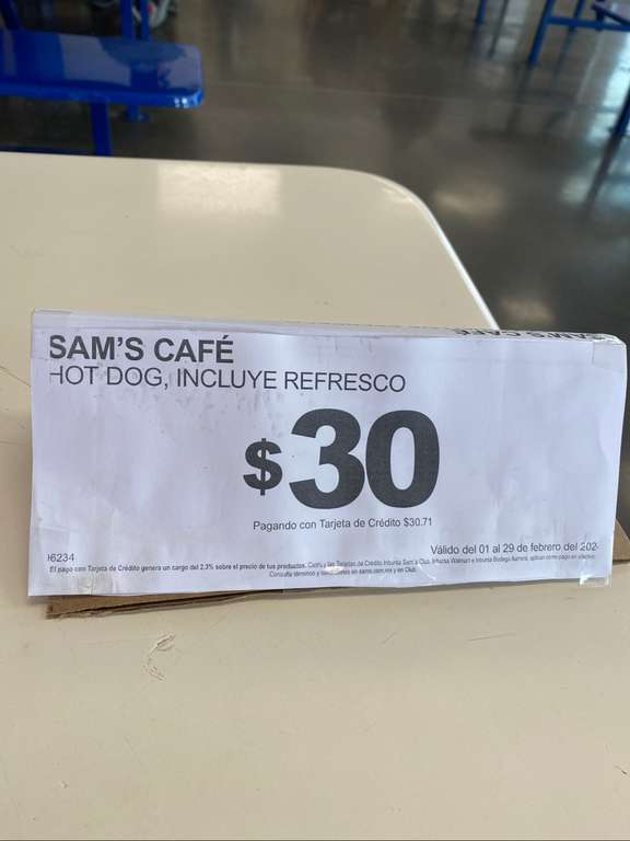 Sam’s Club: 1 hotdog + 1 refresco