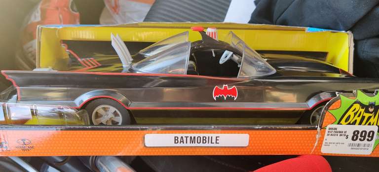 HEB. Batmobile Mcfarlane Classic TV Series (leer descripción)