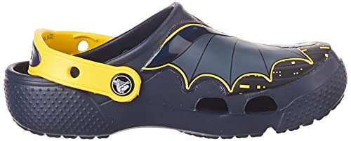 Amazon: Crocs Zuecos de superhéroe Unisex para niños (Batman) | Talla 22 unicamente