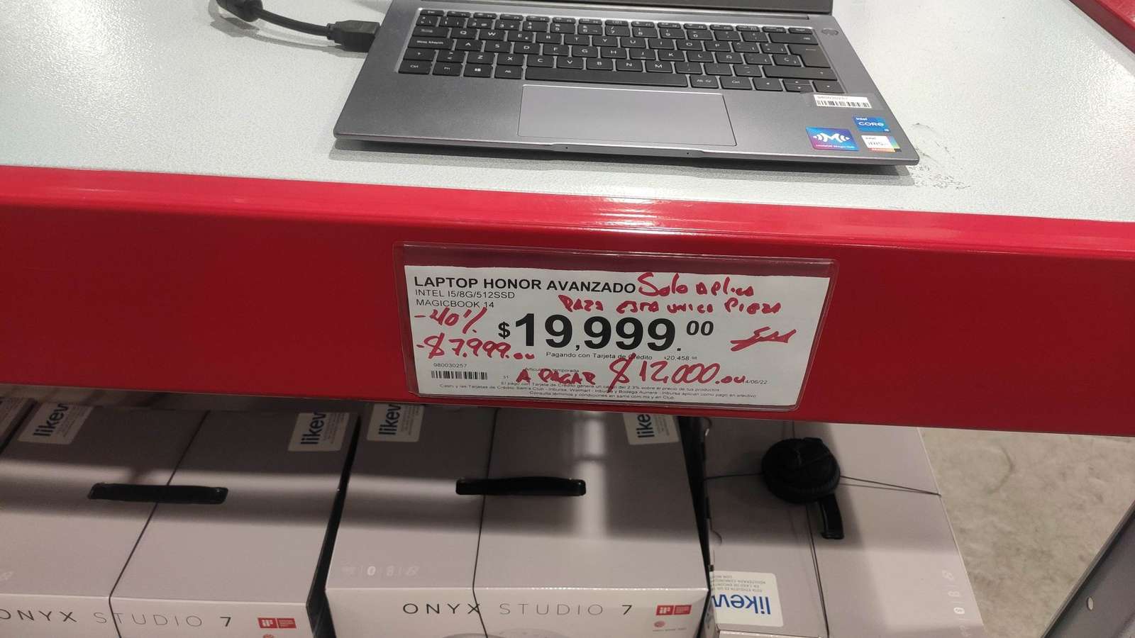 Varias laptop con descuento en Sam's Club Cuemanco 