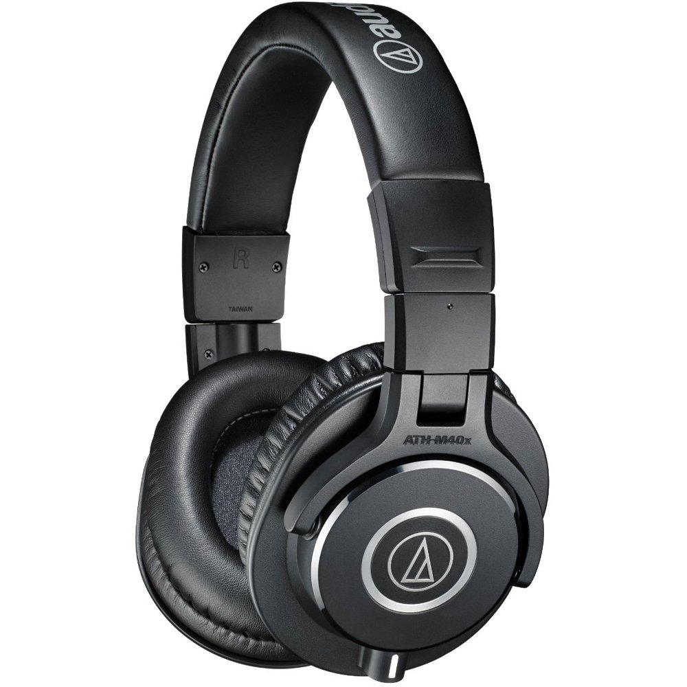 Amazon: Audio-Technica - Audifonos ATH-M40X con parte trasera cerrada