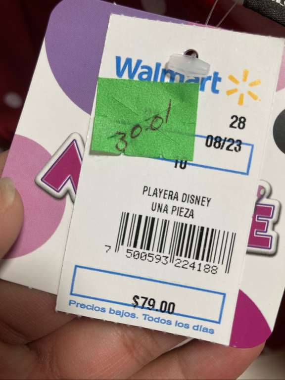 Walmart - Playeras para niña - $30.02
