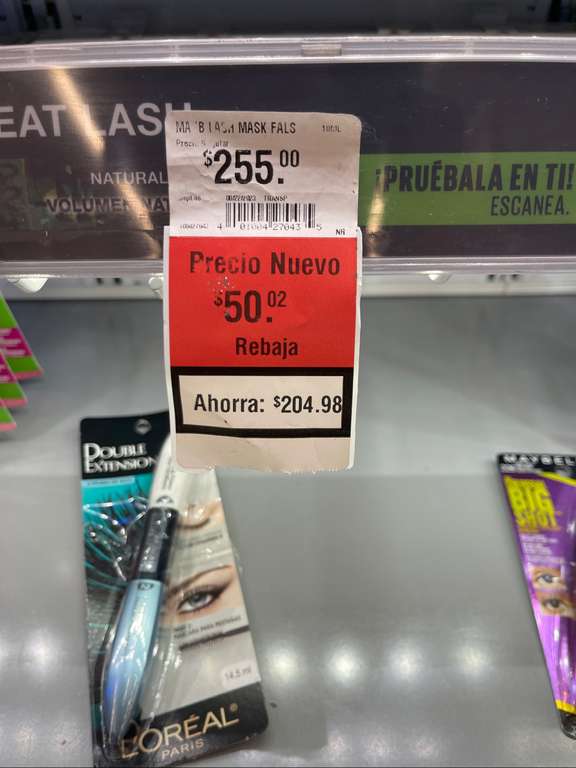 Walmart: B. Del Río. Máscara 50.02 y alcancia 60.01