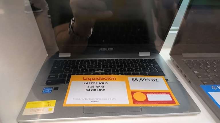 Walmart: Laptop Asus 8 GB | 64 GB HDD en liquidación