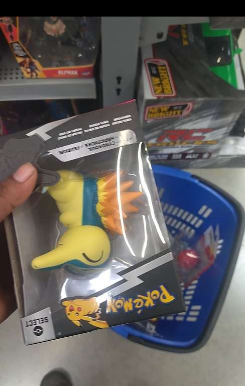 Figuras de Pokémon en Walmart Irapuato