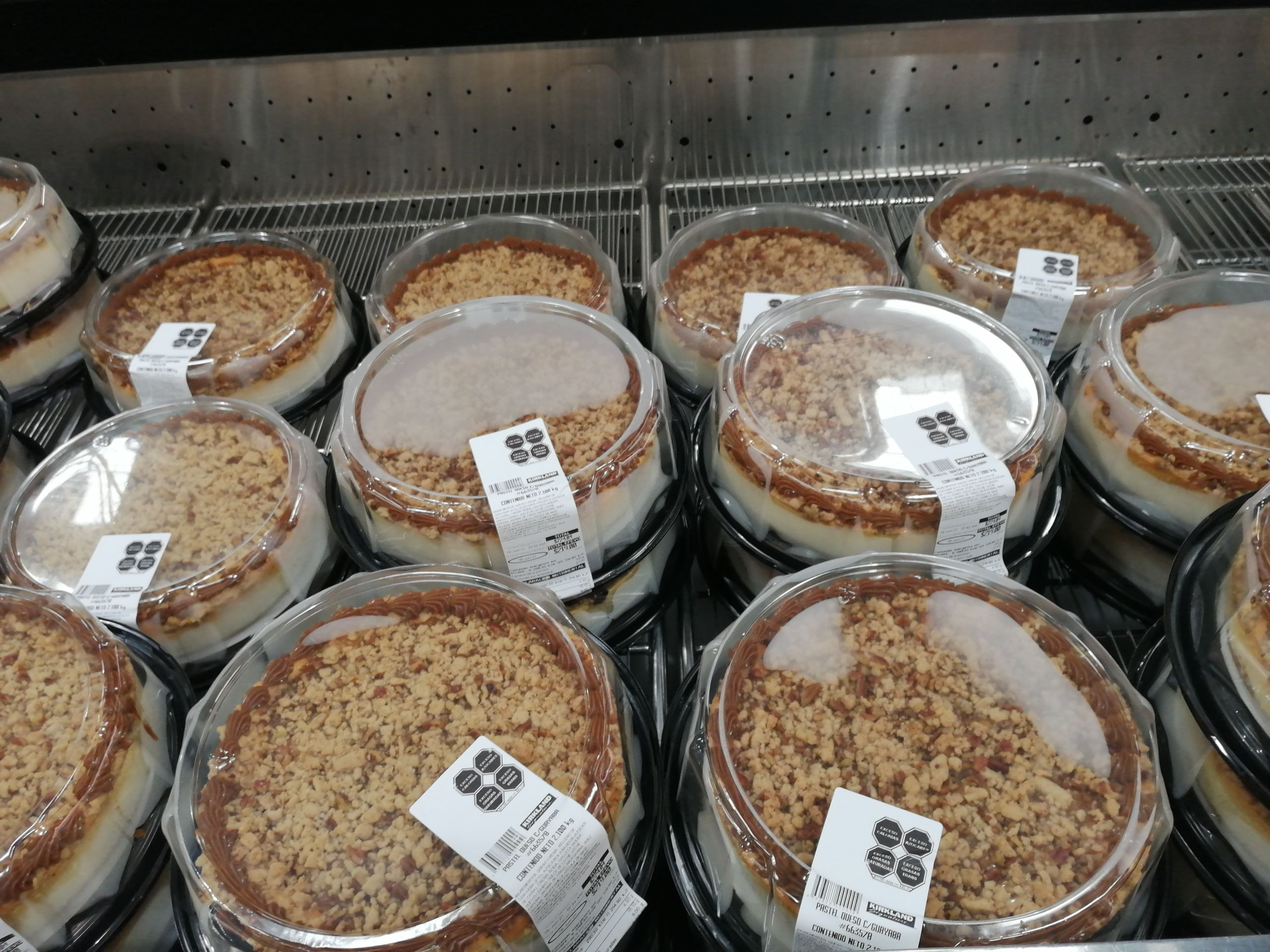 Costco $ 179 Pastel de Guayaba